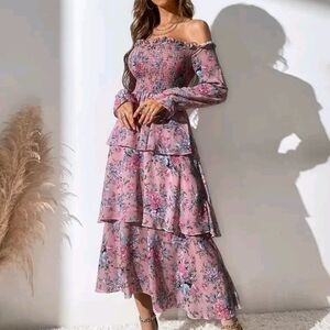 Floral Print Off-the-Shoulder Ruched Tiered Hem Dress|SHEIN